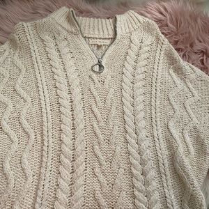 Super comfy & cute knitted sweater